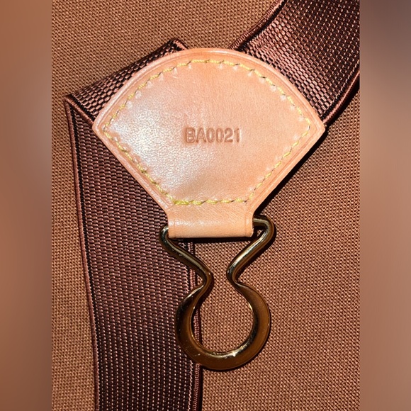 Louis Vuitton Monogram Packall - Picture 8 of 16